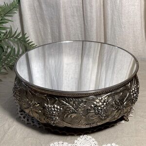 Vintage Godinger Silver Plated Mirrored Plateau Display Stand Grape Leaf Design